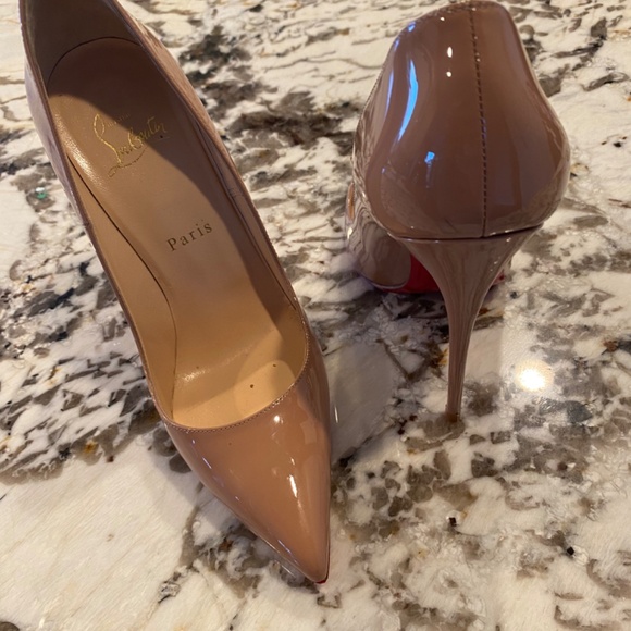 Christian Louboutin Nude Patent Leather Heels - Picture 7 of 14